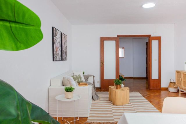 4 sovrum Lägenhet till salu i Ensanche - Diputacion, Alicante stad med garage - 380 000 € (Ref: 10111995)