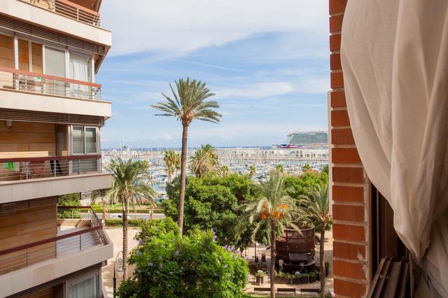 4 sovrum Lägenhet till salu i Ensanche - Diputacion, Alicante stad med garage - 380 000 € (Ref: 10111995)
