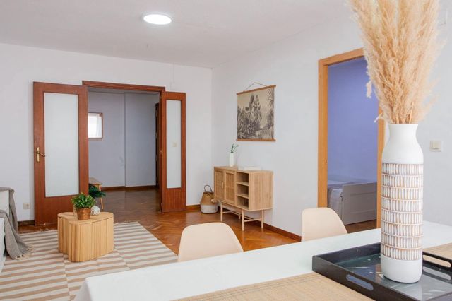 4 sovrum Lägenhet till salu i Ensanche - Diputacion, Alicante stad med garage - 380 000 € (Ref: 10111995)