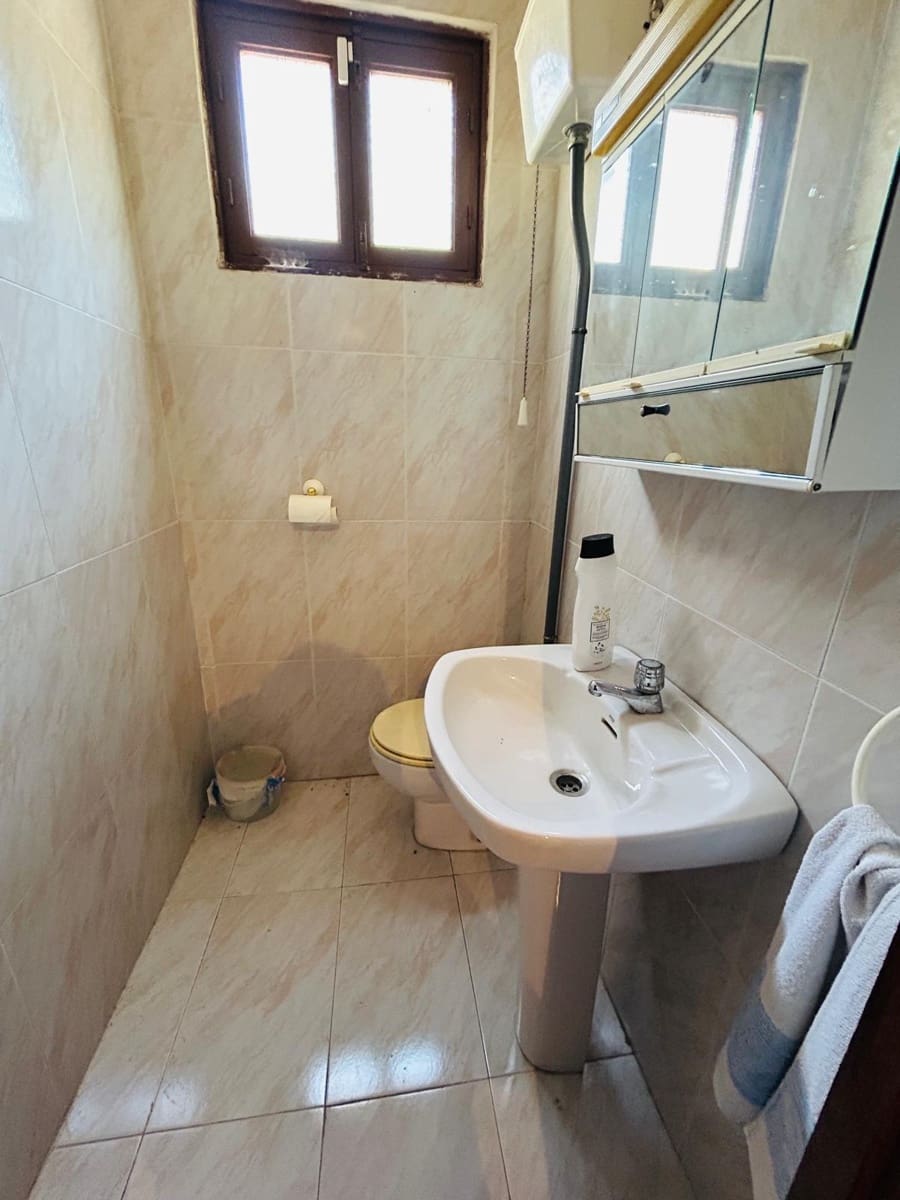 4 bedroom Villa for sale in Monovar / Monover - € 133,000 (Ref: 10111997)