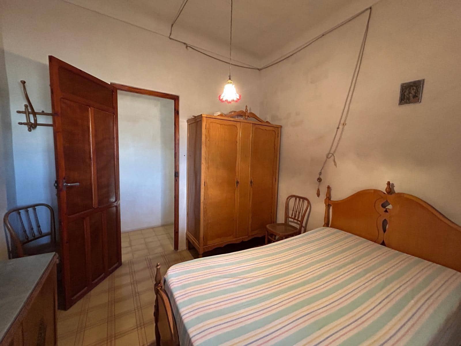 4 bedroom Villa for sale in Monovar / Monover - € 133,000 (Ref: 10111997)