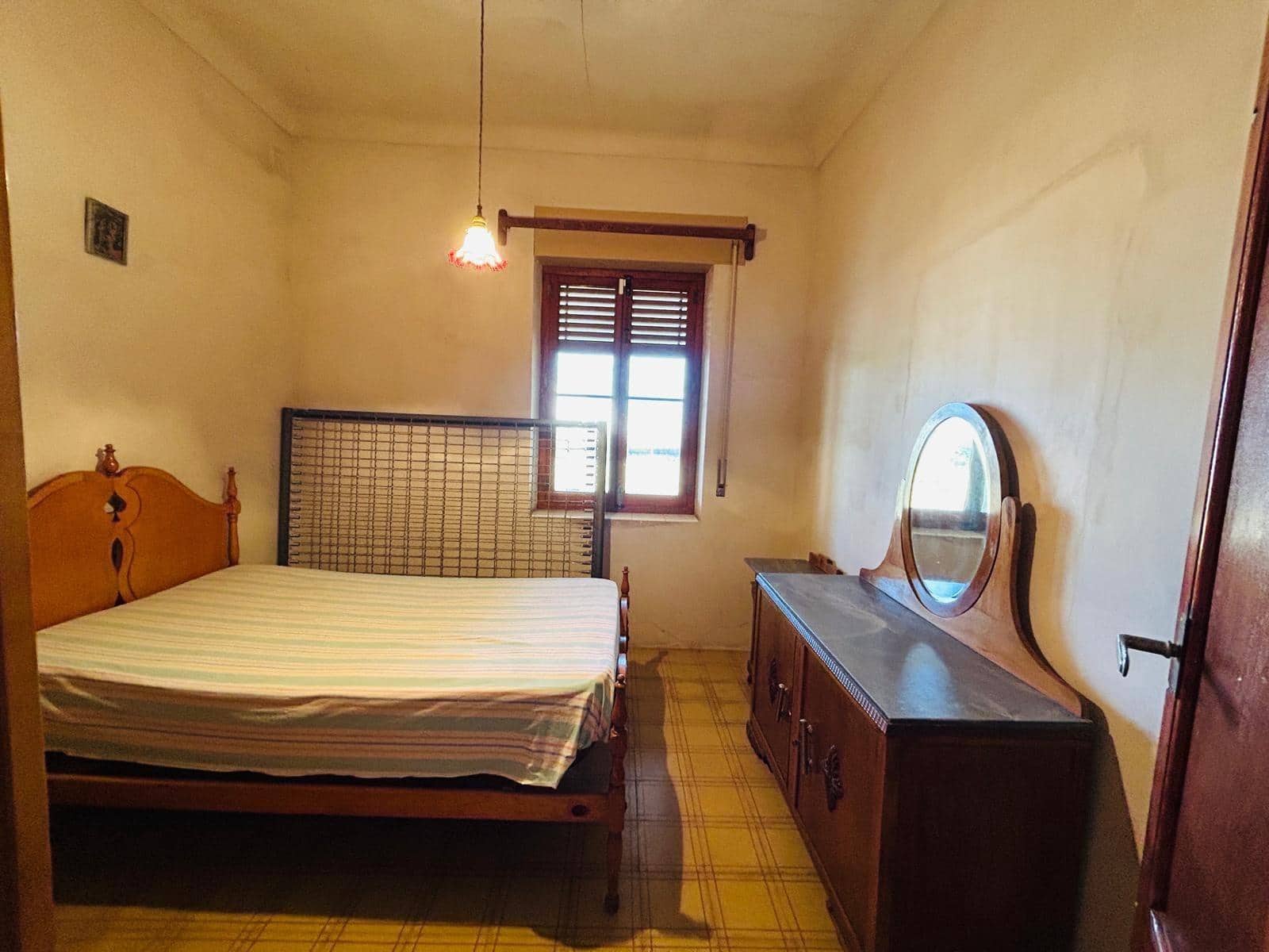 4 bedroom Villa for sale in Monovar / Monover - € 133,000 (Ref: 10111997)