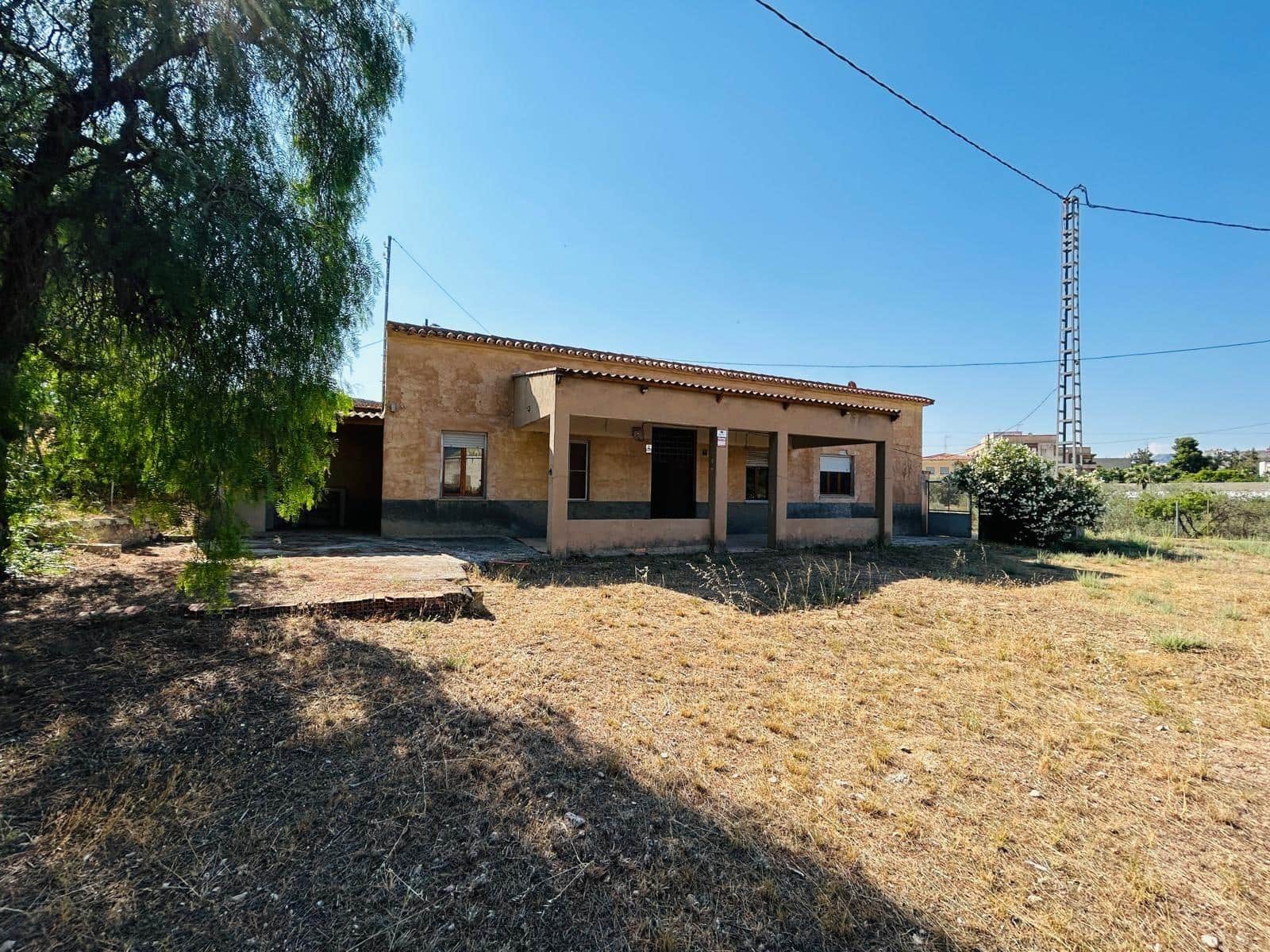 4 bedroom Villa for sale in Monovar / Monover - € 133,000 (Ref: 10111997)