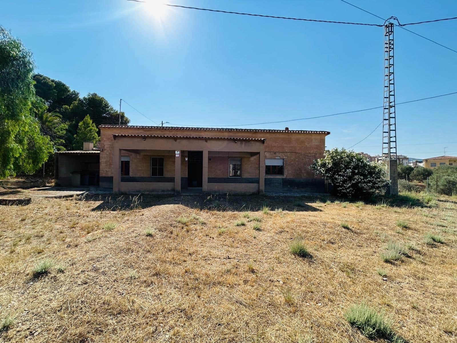 4 bedroom Villa for sale in Monovar / Monover - € 133,000 (Ref: 10111997)