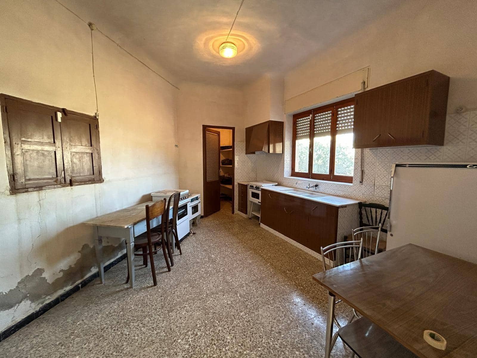 4 bedroom Villa for sale in Monovar / Monover - € 133,000 (Ref: 10111997)