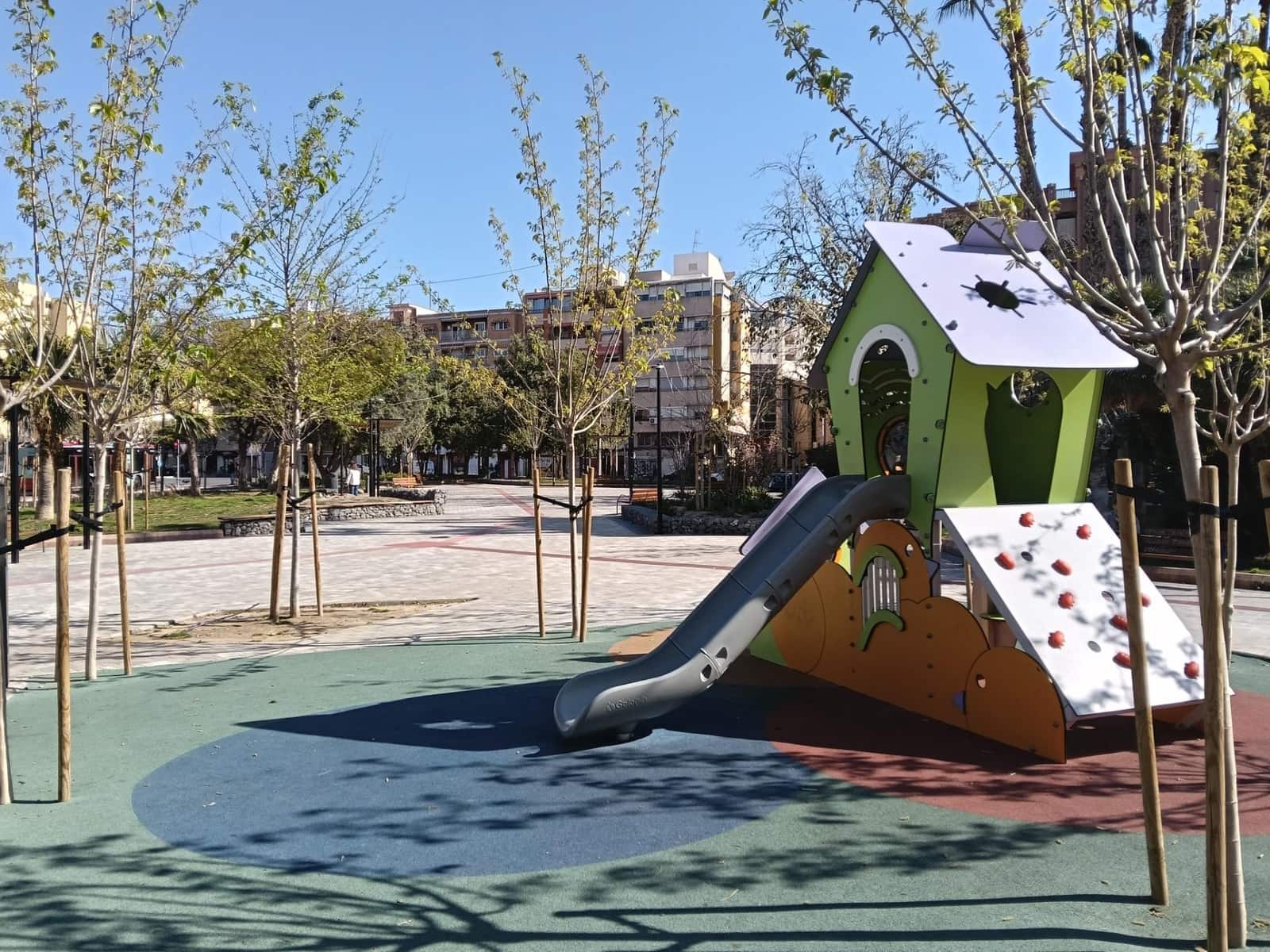 2 Zimmer Wohnung zu verkaufen in Alicante / Alacant Stadt - 155.000 € (Ref: 10111998)