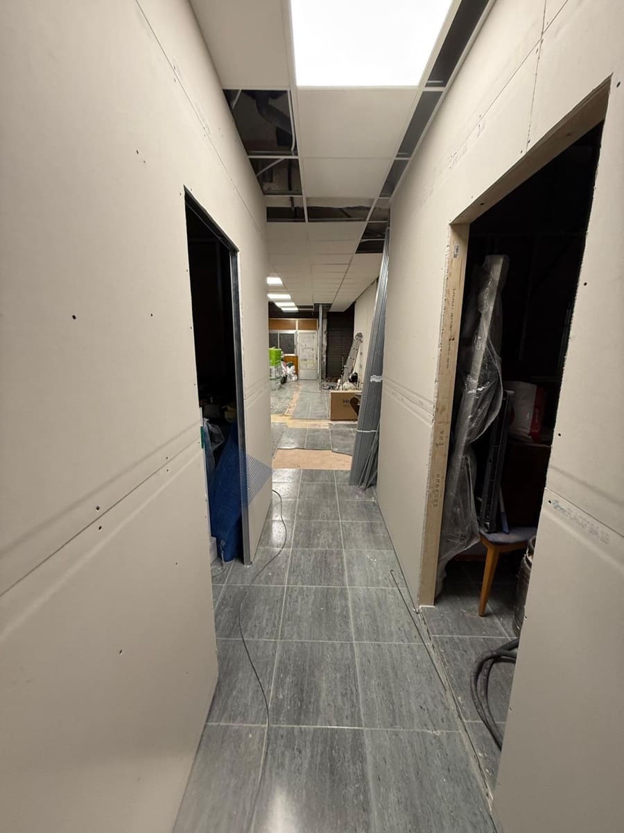 Comercial para venda em Alicante cidade - 120 000 € (Ref: 10112000)