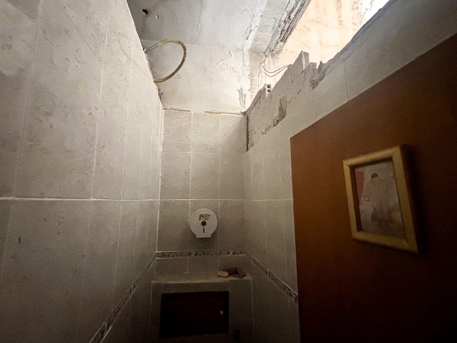 Comercial para venda em Alicante cidade - 120 000 € (Ref: 10112000)