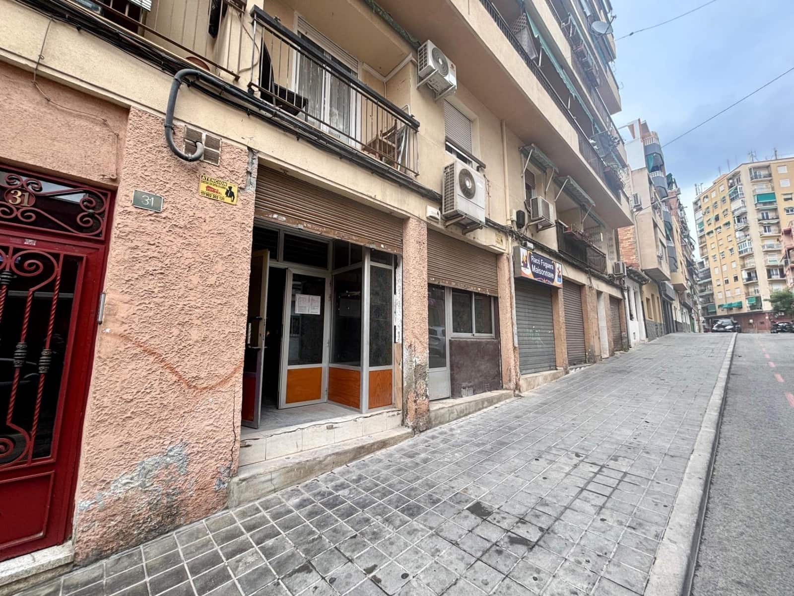 Comercial para venda em Alicante cidade - 120 000 € (Ref: 10112000)