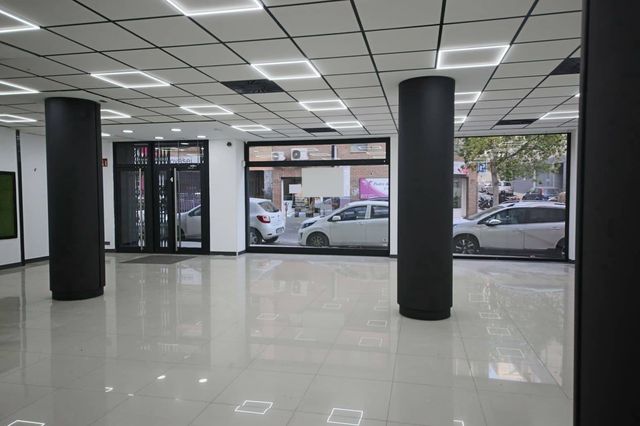 Commercial for rent in San Blas, Alicante / Alacant city - € 1,900 (Ref: 10112001)