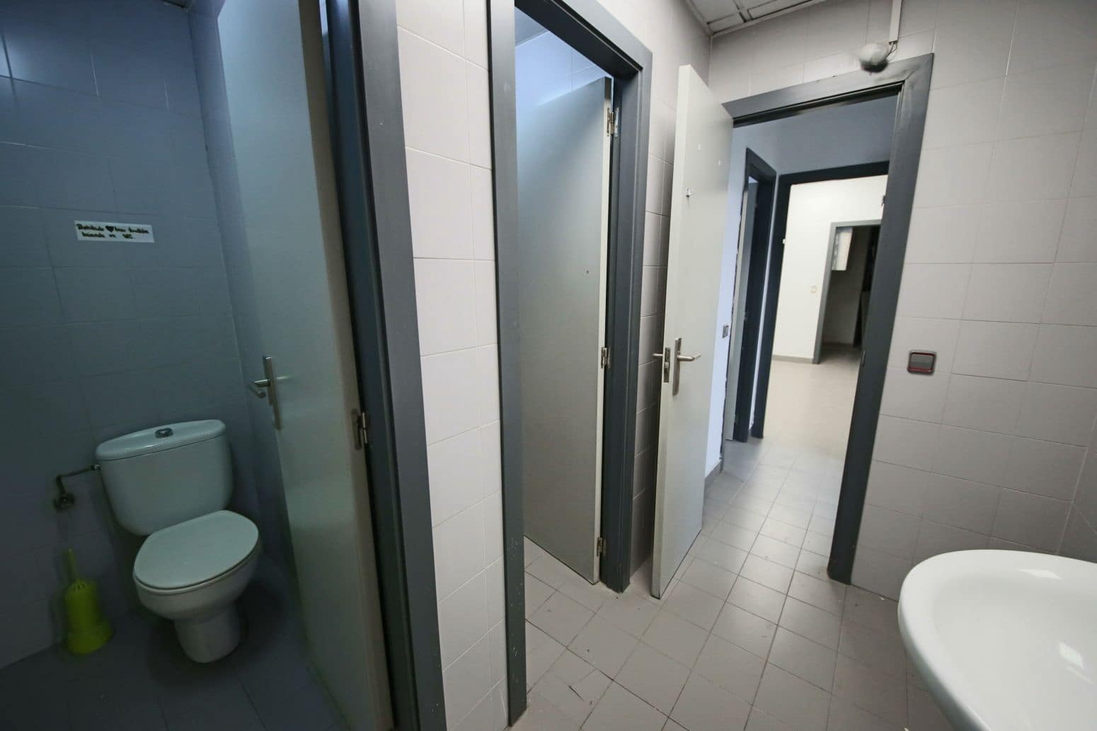 Commercial for rent in Alicante / Alacant city - € 1,900 (Ref: 10112001)