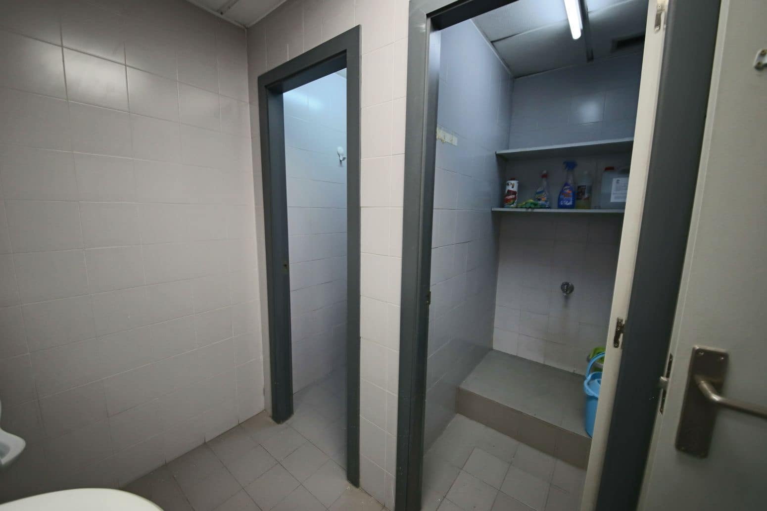Commercial for rent in Alicante / Alacant city - € 1,900 (Ref: 10112001)