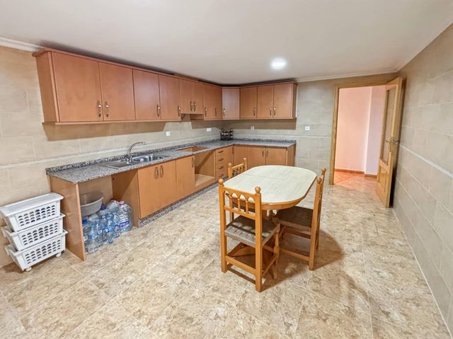 4 chambre Appartement à vendre à Pinoso avec garage - 127 900 € (Ref: 10112002)