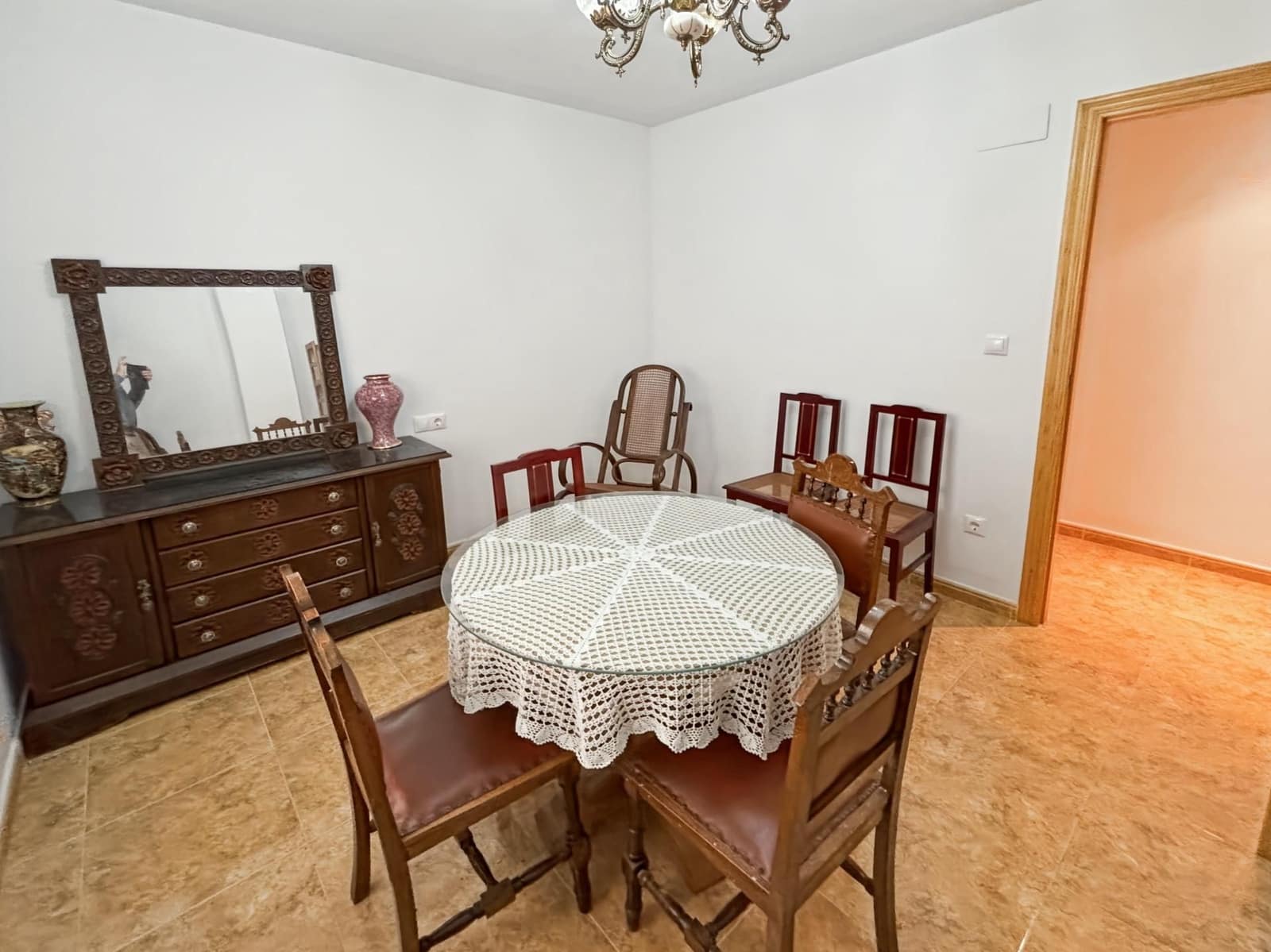 4 chambre Appartement à vendre à Pinoso avec garage - 127 900 € (Ref: 10112002)