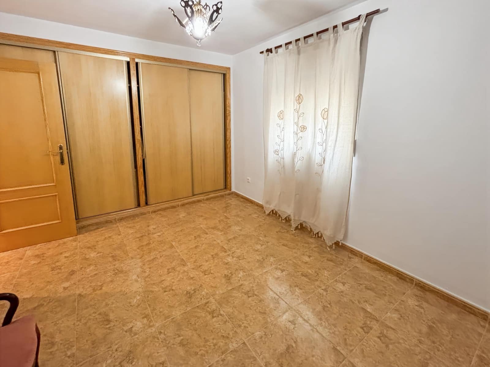 4 chambre Appartement à vendre à Pinoso avec garage - 127 900 € (Ref: 10112002)