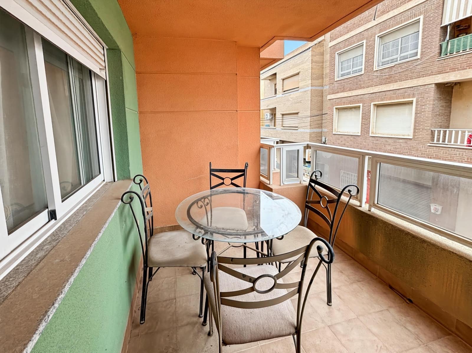 4 chambre Appartement à vendre à Pinoso avec garage - 127 900 € (Ref: 10112002)
