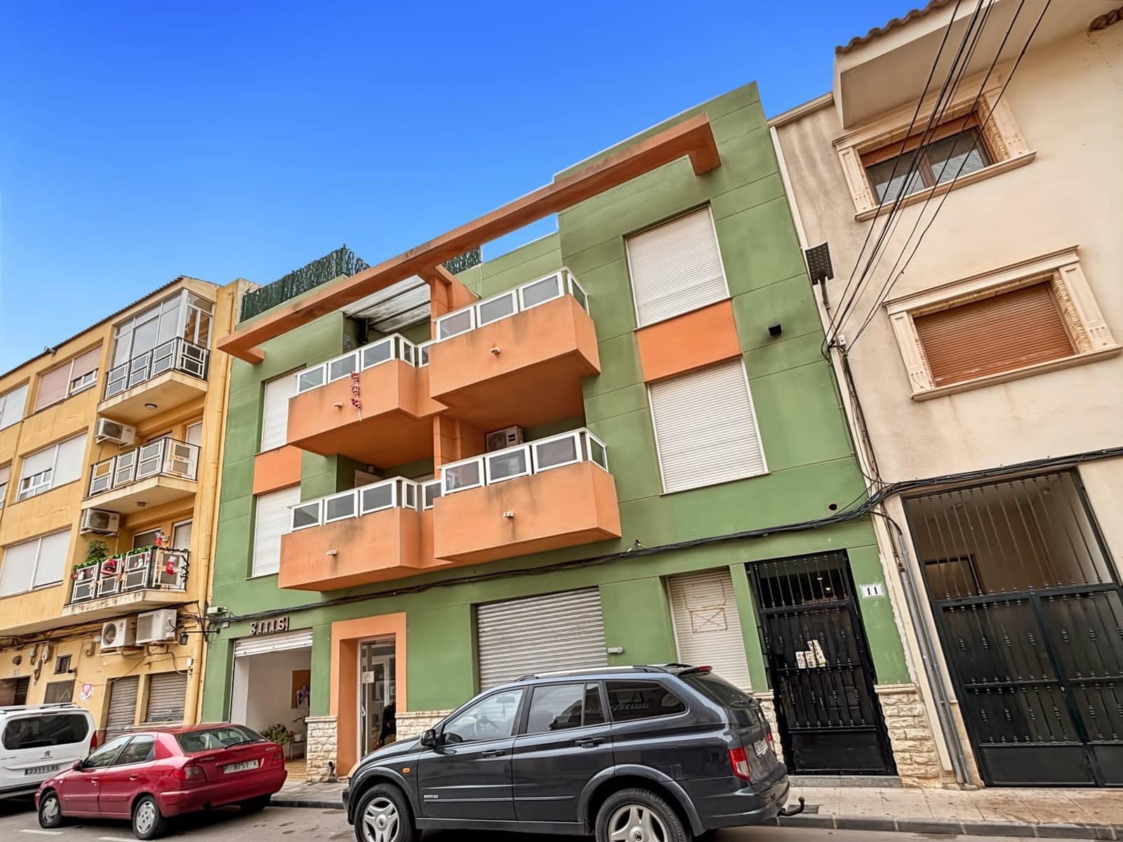 4 chambre Appartement à vendre à Pinoso avec garage - 127 900 € (Ref: 10112002)