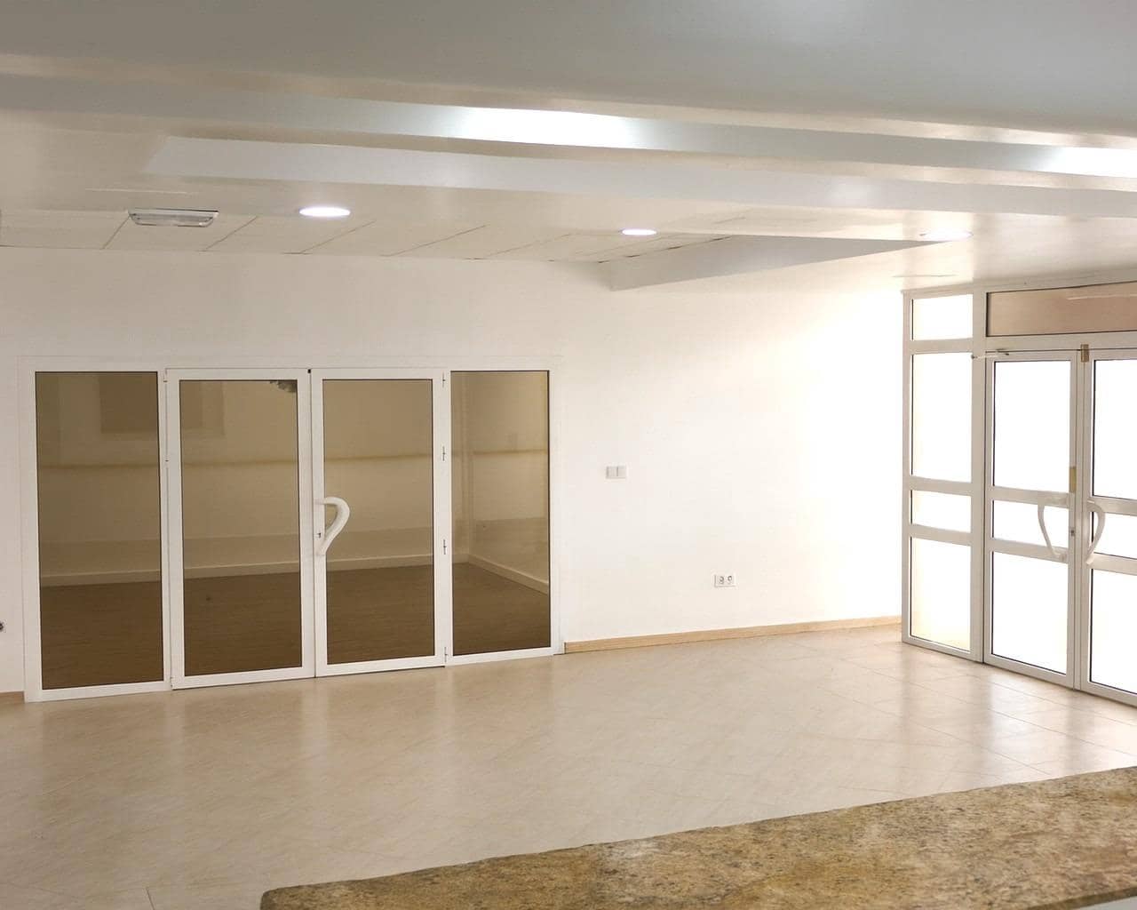 Bedrijf te koop in Catral met garage - € 390.000 (Ref: 10112003)