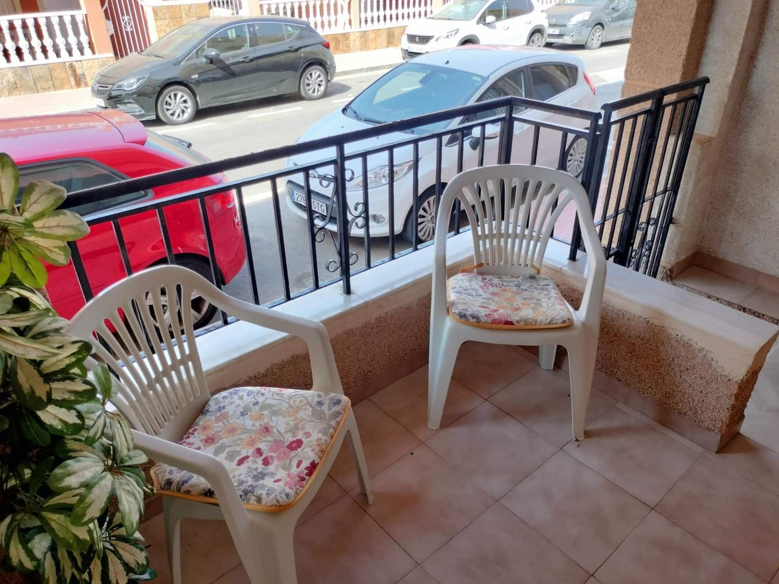 2 bedroom Beach Apartment for sale in Torrevieja - € 170,000 (Ref: 10112004)