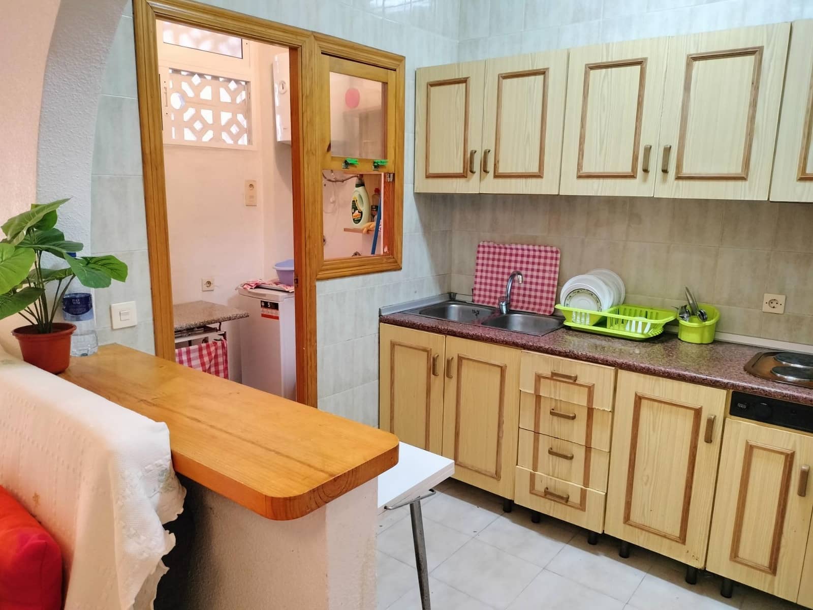2 bedroom Beach Apartment for sale in Torrevieja - € 170,000 (Ref: 10112004)
