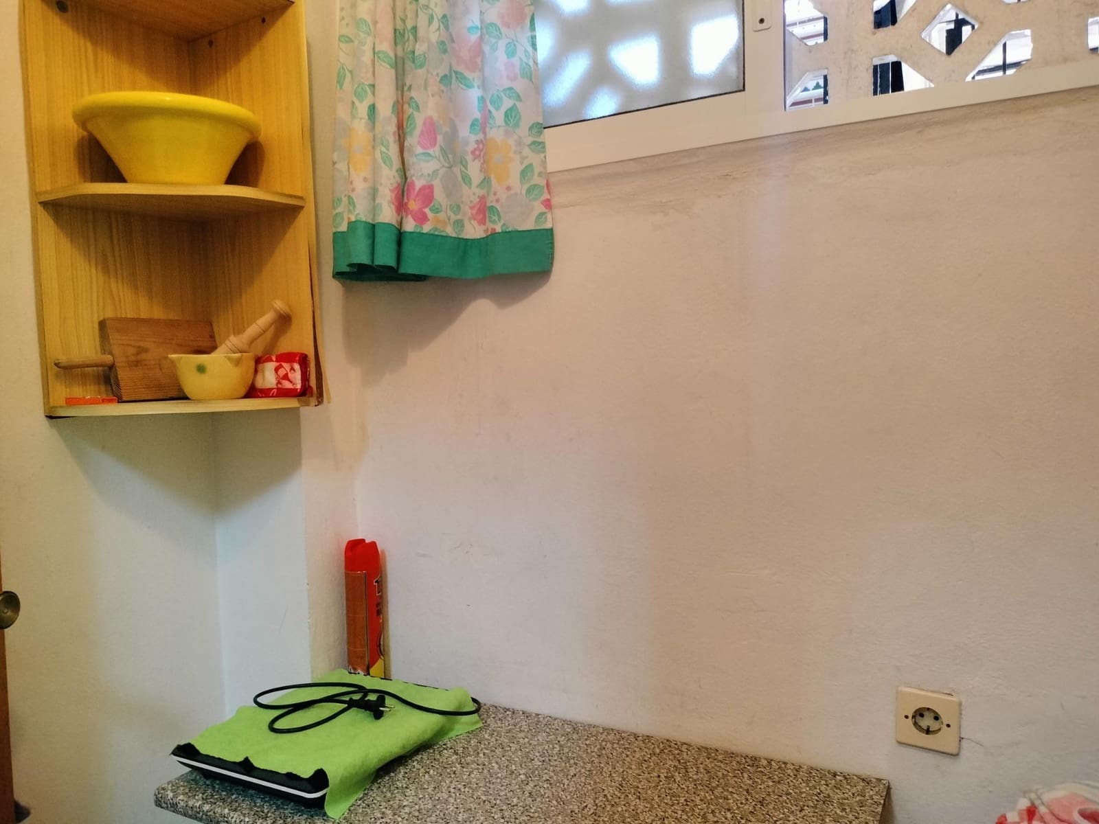 2 bedroom Beach Apartment for sale in Torrevieja - € 170,000 (Ref: 10112004)