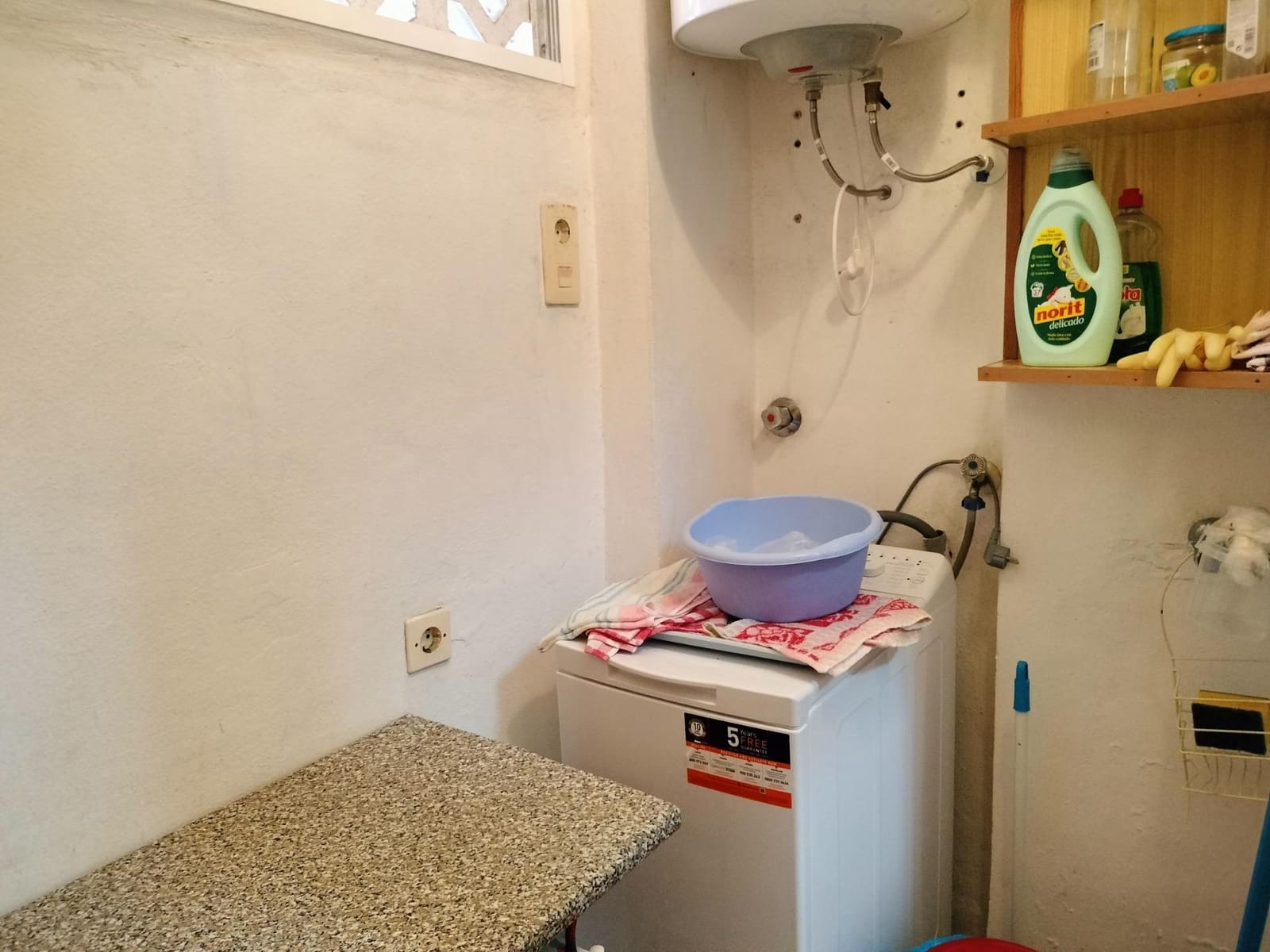 2 bedroom Beach Apartment for sale in Torrevieja - € 170,000 (Ref: 10112004)