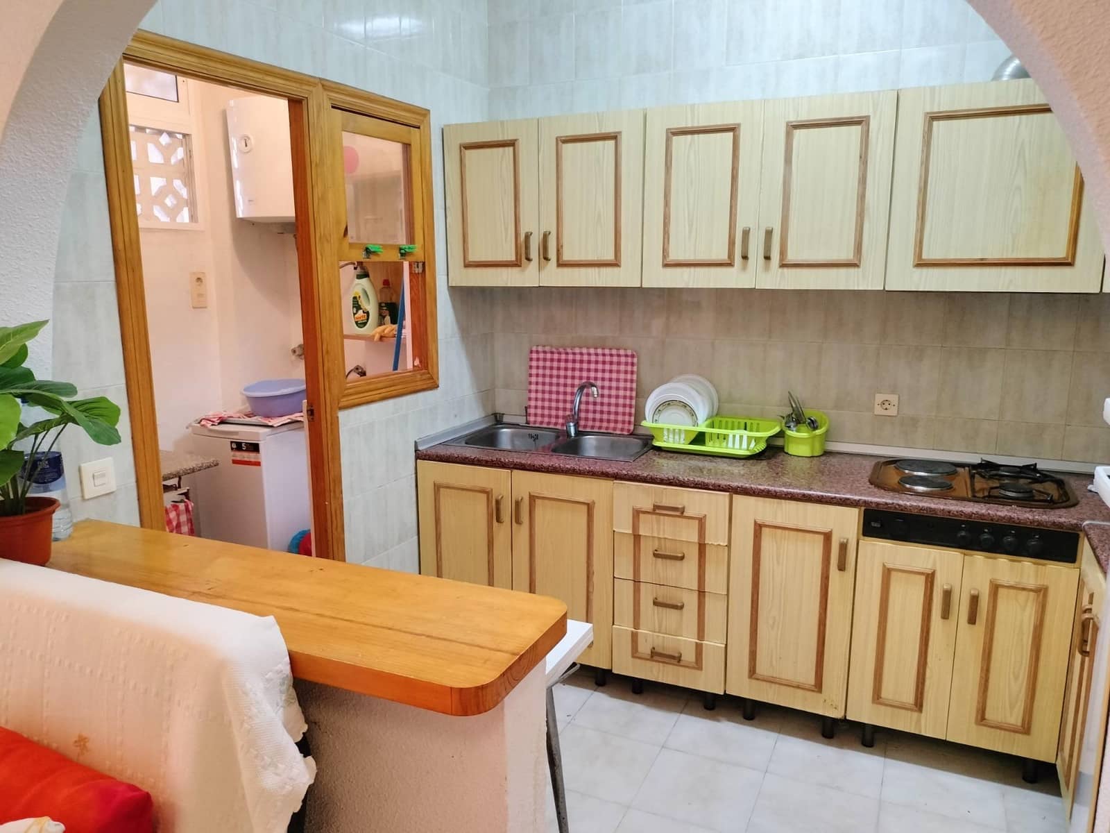 2 bedroom Beach Apartment for sale in Torrevieja - € 170,000 (Ref: 10112004)