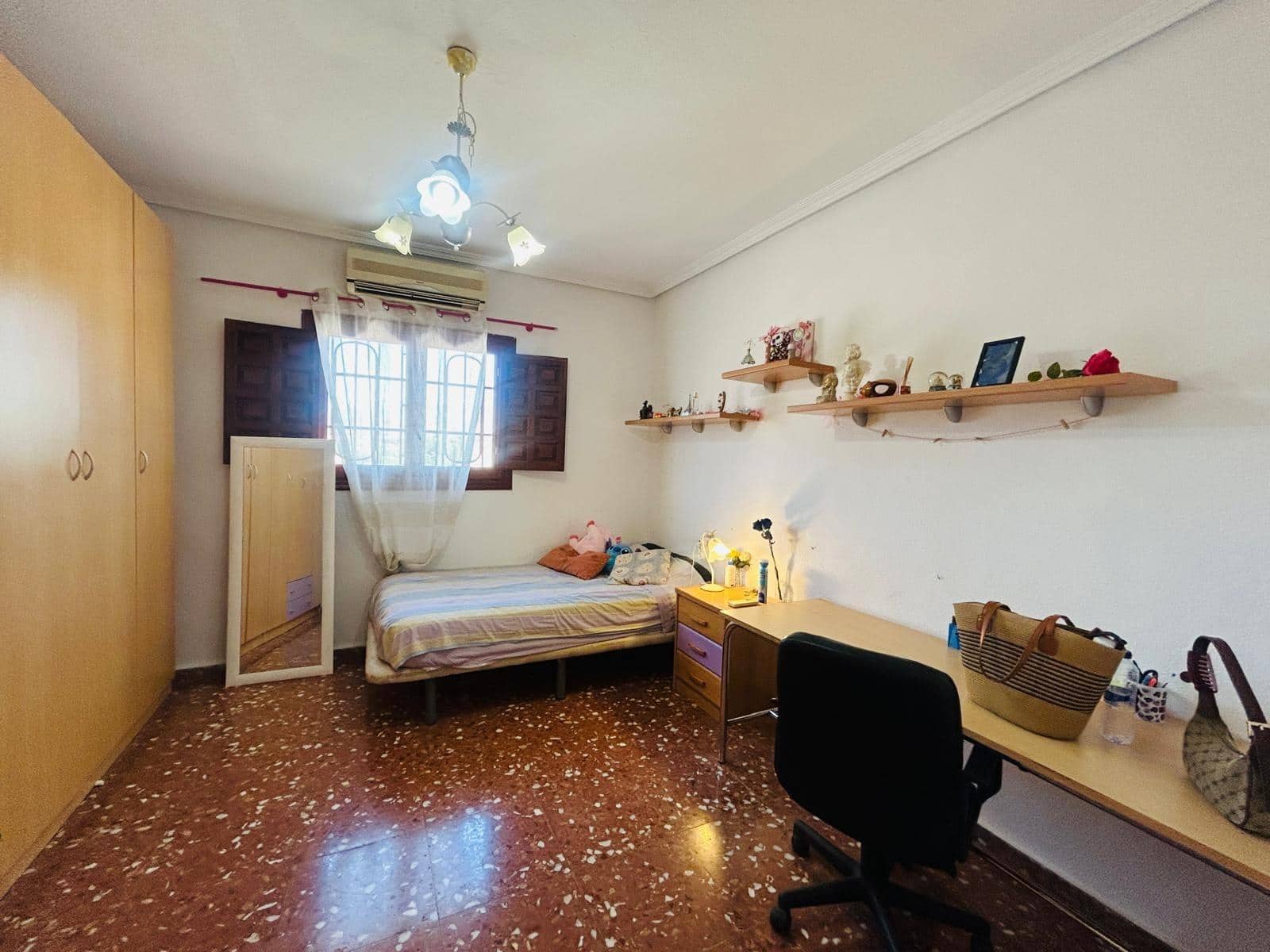 5 soveværelse Villa til salg i San Vicente / Sant Vicent del Raspeig med swimmingpool garage - € 489.000 (Ref: 10112005)