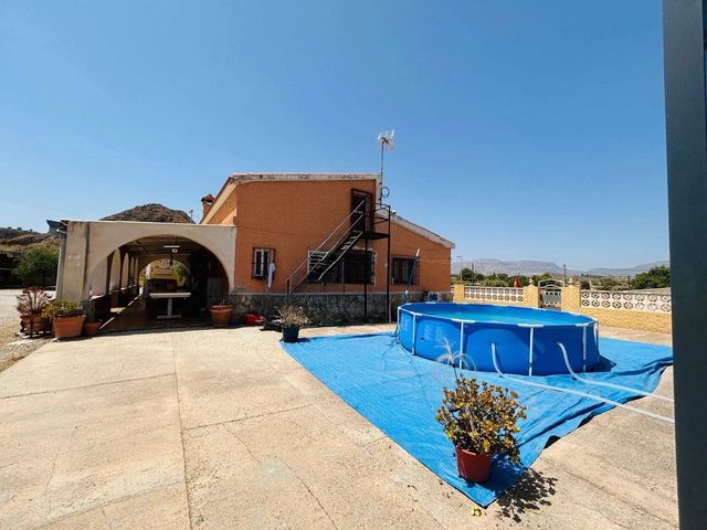5 soveværelse Villa til salg i San Vicente / Sant Vicent del Raspeig med swimmingpool garage - € 489.000 (Ref: 10112005)