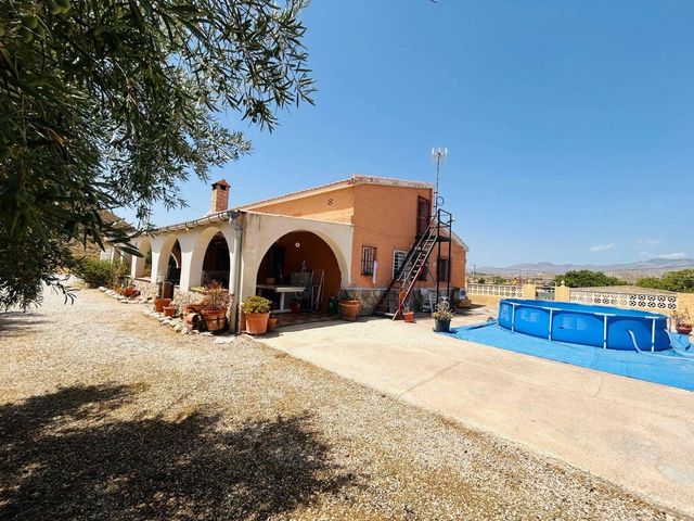 5 soveværelse Villa til salg i San Vicente / Sant Vicent del Raspeig med swimmingpool garage - € 489.000 (Ref: 10112005)