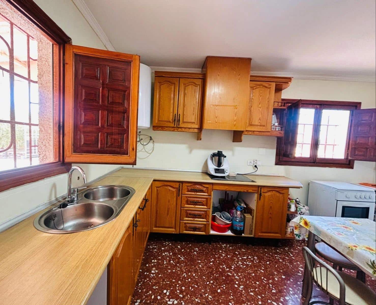 5 soveværelse Villa til salg i San Vicente / Sant Vicent del Raspeig med swimmingpool garage - € 489.000 (Ref: 10112005)