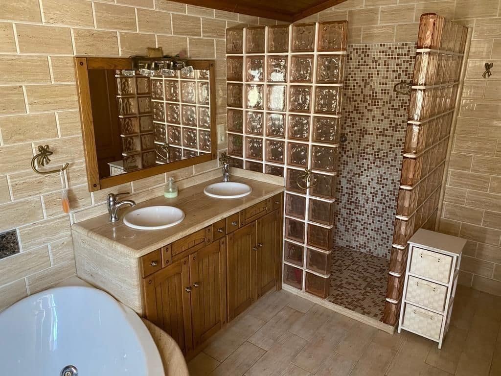 7 slaapkamer Finca/Landhuis te koop in Monovar / Monover met zwembad garage - € 629.000 (Ref: 10112008)