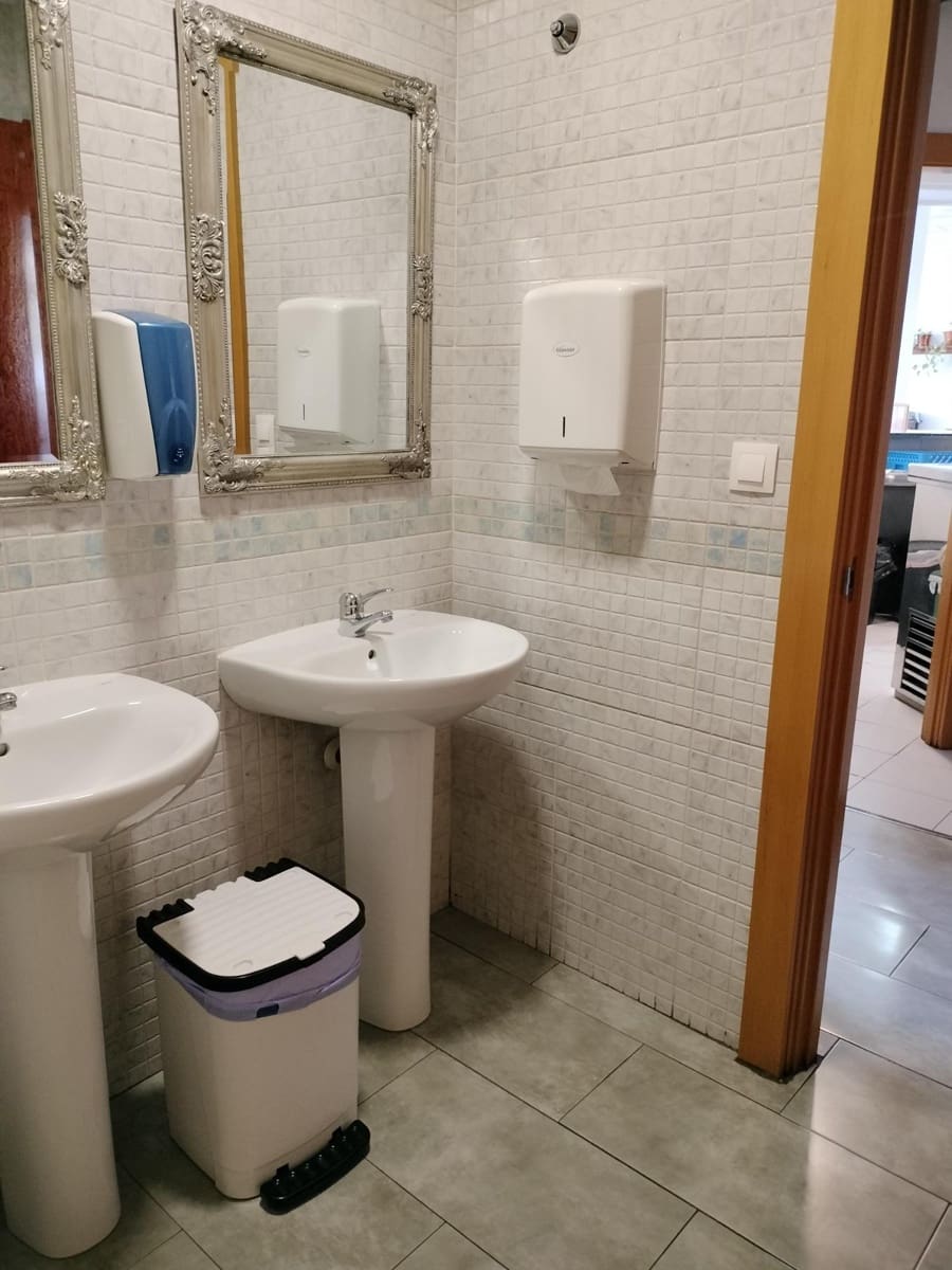 1 bedroom Commercial for rent in Alicante / Alacant city - € 850 (Ref: 10112010)