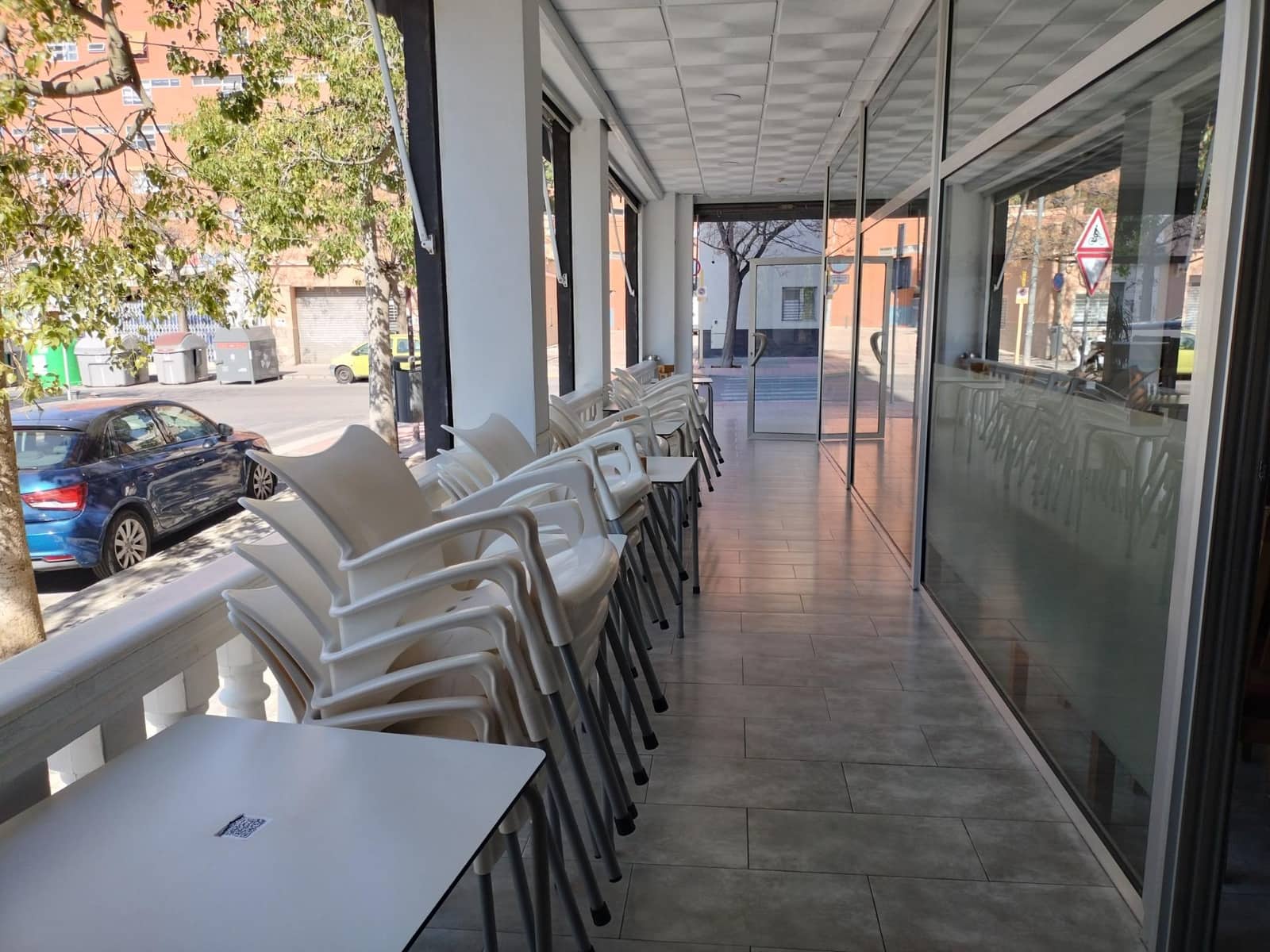 1 bedroom Commercial for rent in Alicante / Alacant city - € 850 (Ref: 10112010)