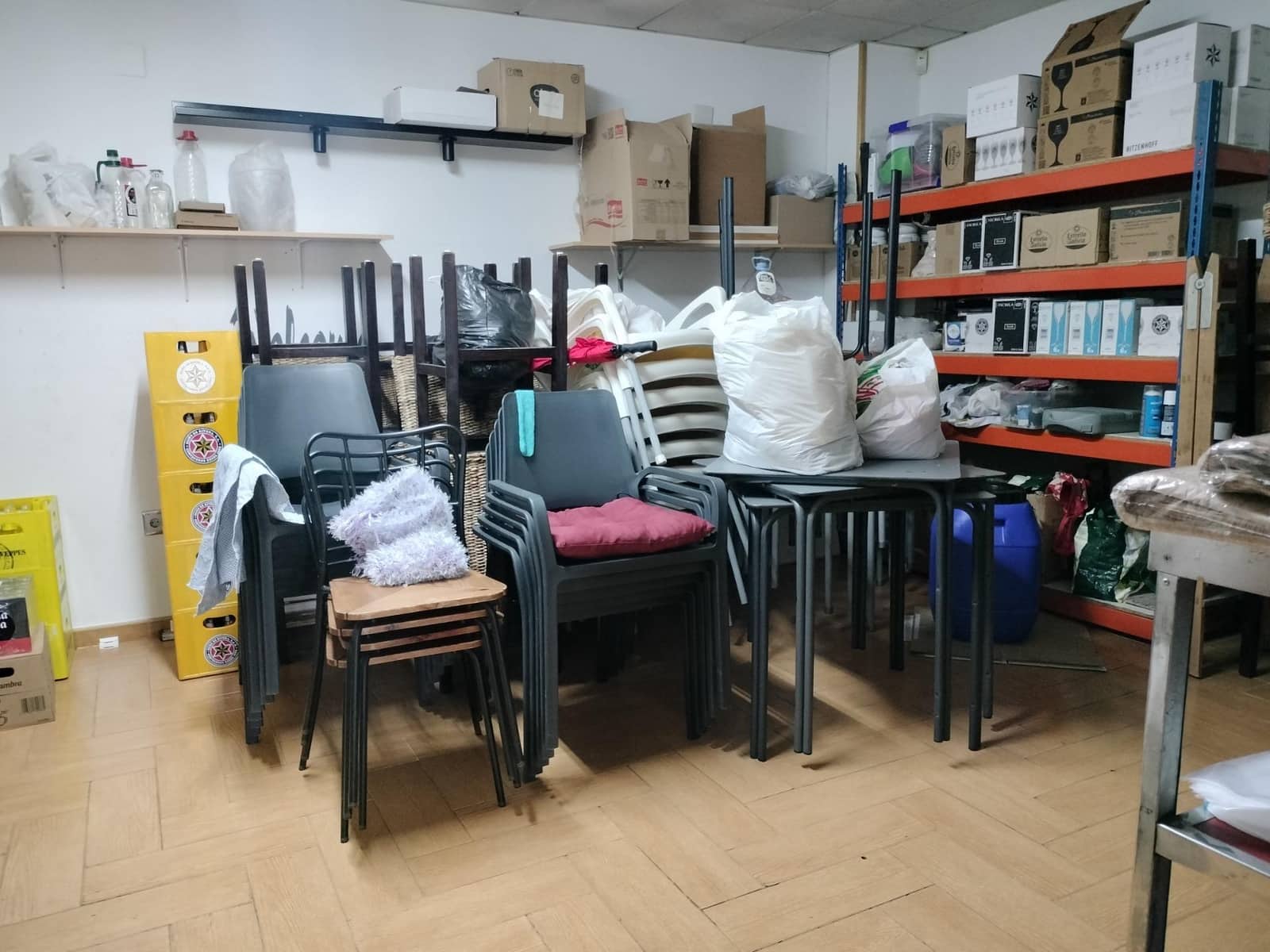 1 bedroom Commercial for rent in Alicante / Alacant city - € 850 (Ref: 10112010)