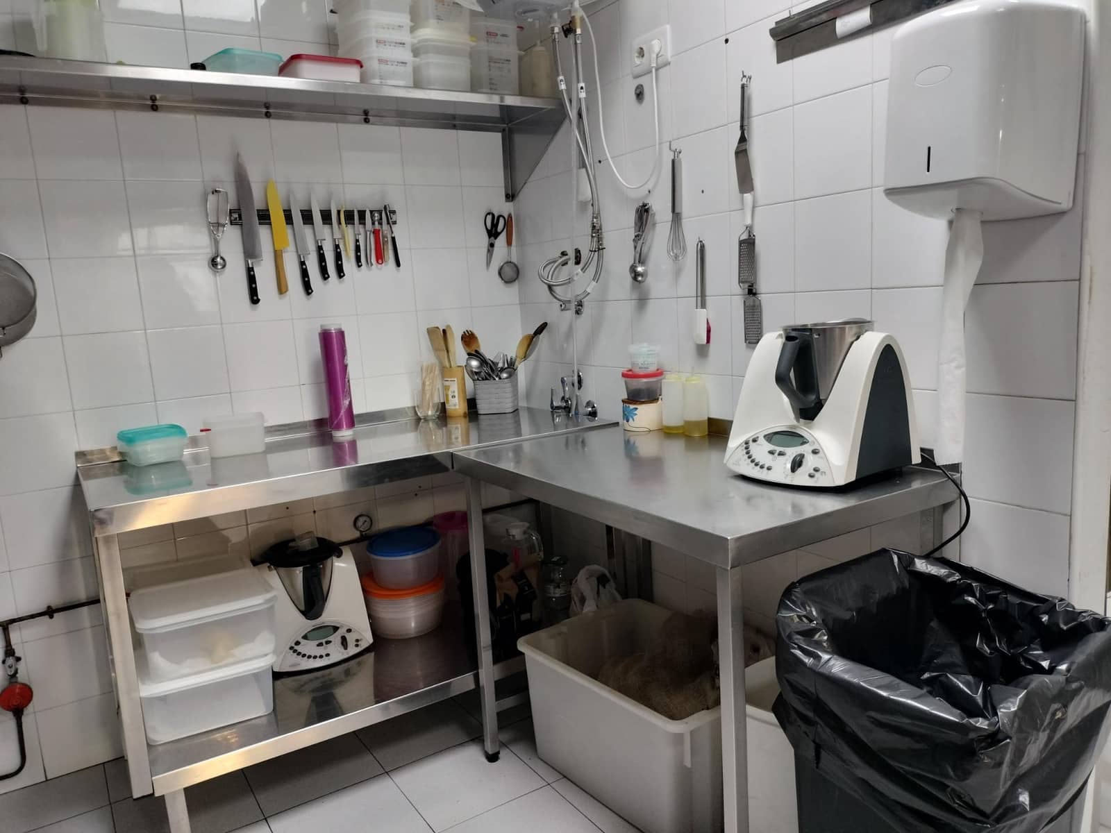 1 bedroom Commercial for rent in Alicante / Alacant city - € 850 (Ref: 10112010)