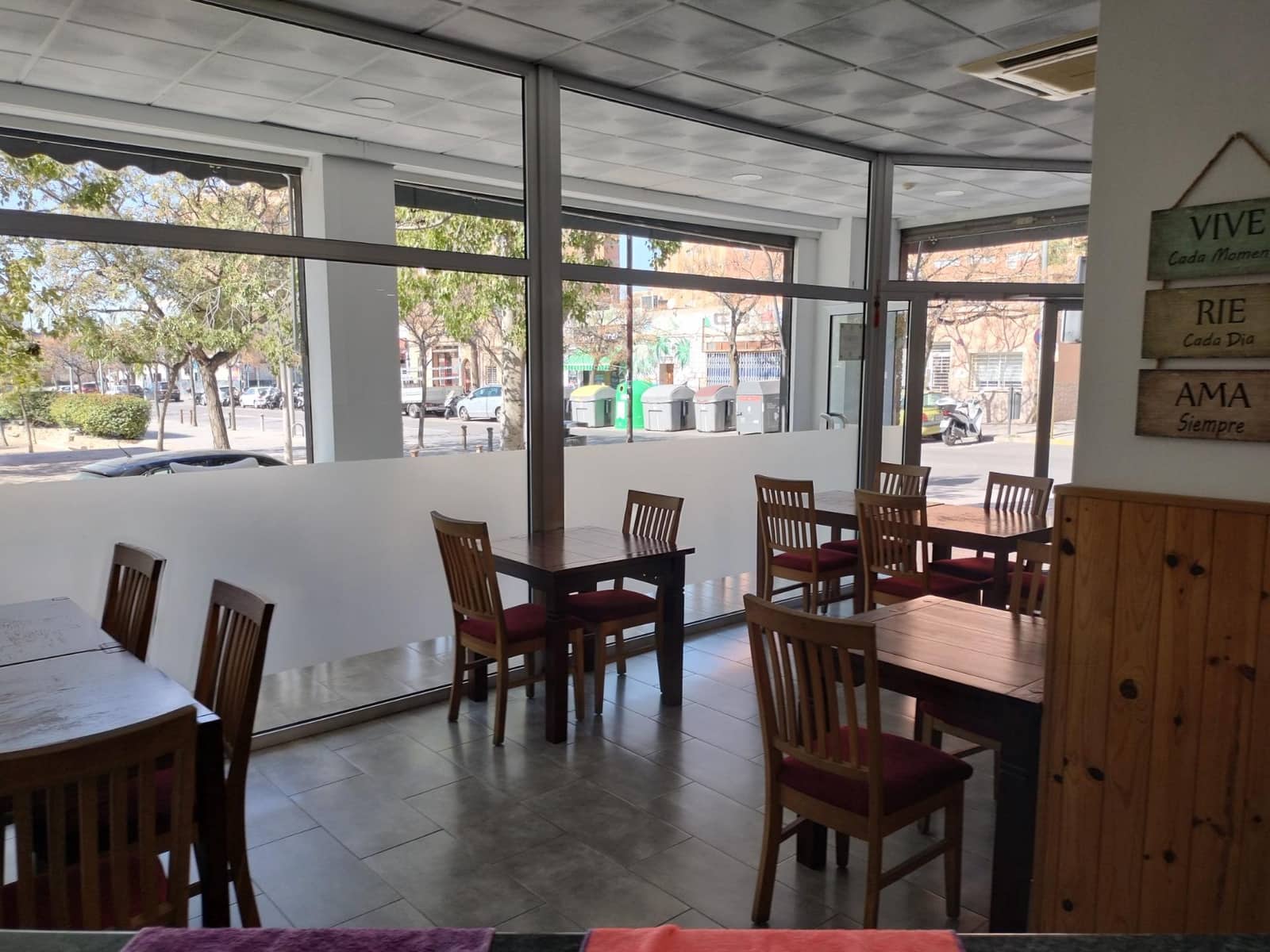 1 bedroom Commercial for rent in Alicante / Alacant city - € 850 (Ref: 10112010)