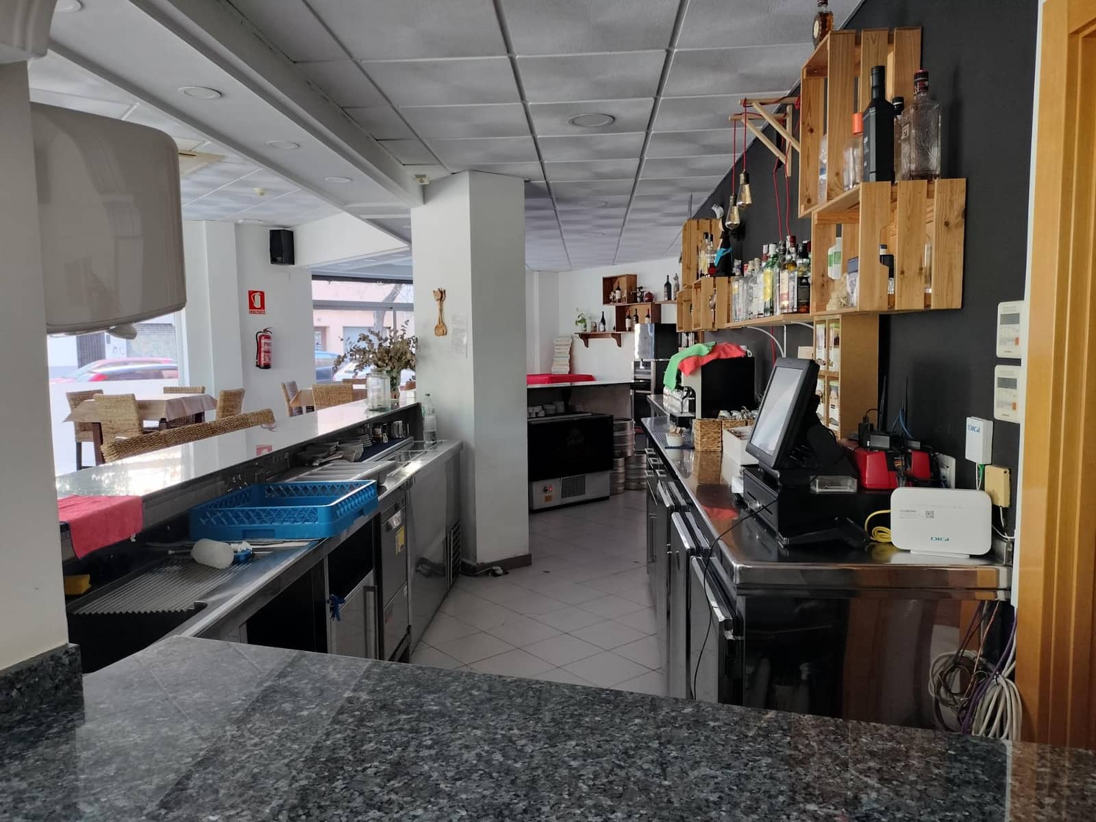 1 bedroom Commercial for rent in Alicante / Alacant city - € 850 (Ref: 10112010)