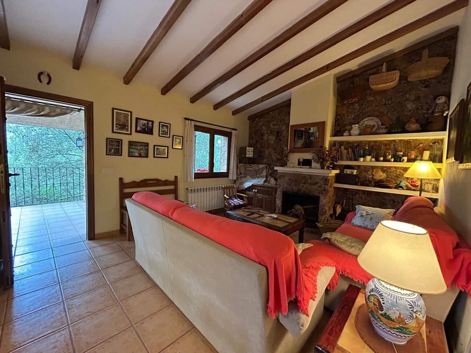 3 bedroom Finca/Country House for sale in Riopar - € 220,000 (Ref: 10112012)