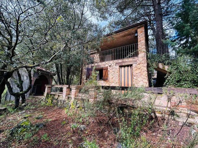 3 bedroom Finca/Country House for sale in Riópar - € 220,000 (Ref: 10112012)