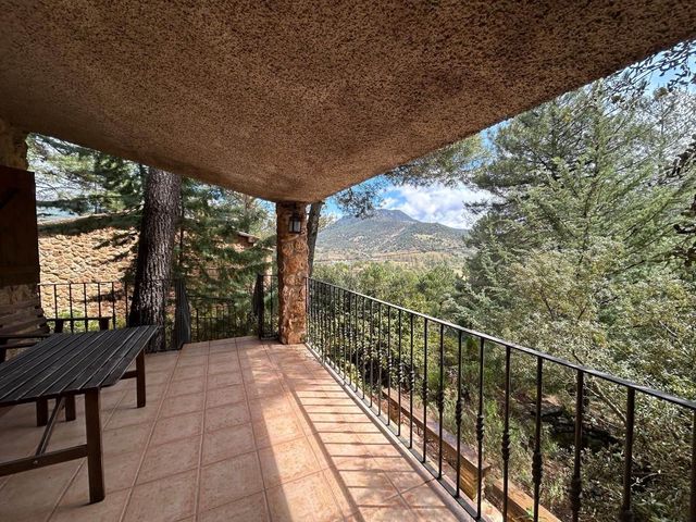 3 bedroom Finca/Country House for sale in Riópar - € 220,000 (Ref: 10112012)