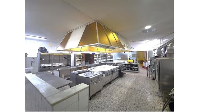3 slaapkamer Commercieel te koop in San Vicente / Sant Vicent del Raspeig - € 1.250.000 (Ref: 10112017)