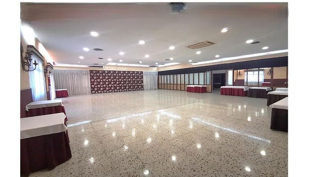 3 slaapkamer Commercieel te koop in San Vicente / Sant Vicent del Raspeig - € 1.250.000 (Ref: 10112017)