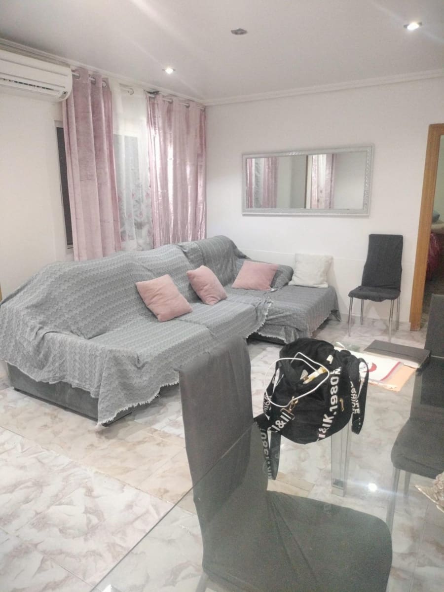 2 soverom Leilighet til salgs i Alicante by - € 84 000 (Ref: 10139739)