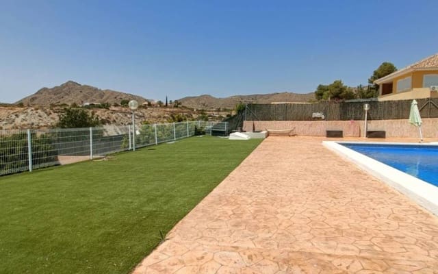 Chalet de 5 habitaciones en Abanilla en venta con piscina - 360.000 € (Ref: 10000898)