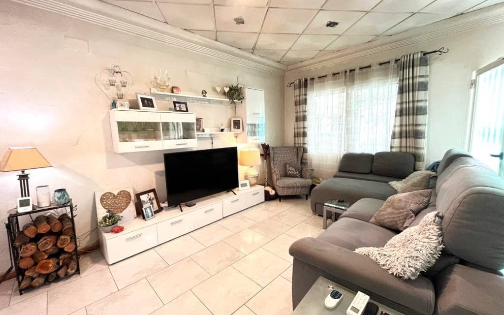 Finca/Casa Rural de 3 habitaciones en Sax en venta con piscina - 299.999 € (Ref: 10124770)