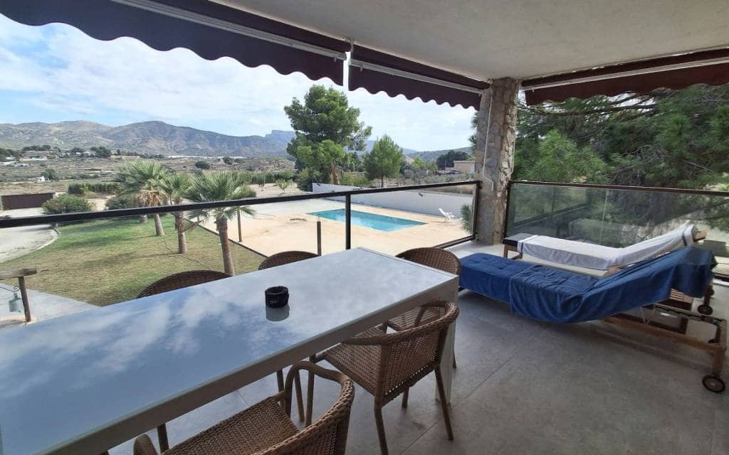 7 sovrum Villa till salu i Sax med pool garage - 599 995 € (Ref: 10130610)