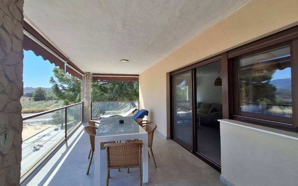 7 sovrum Villa till salu i Sax med pool garage - 599 995 € (Ref: 10130610)