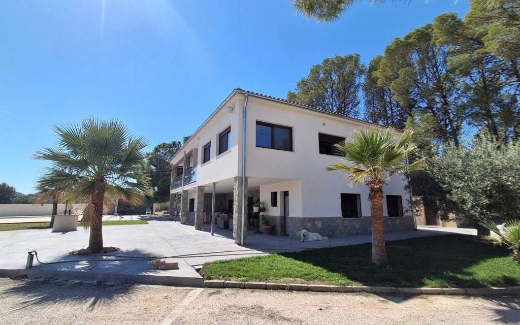 7 sovrum Villa till salu i Sax med pool garage - 599 995 € (Ref: 10130610)