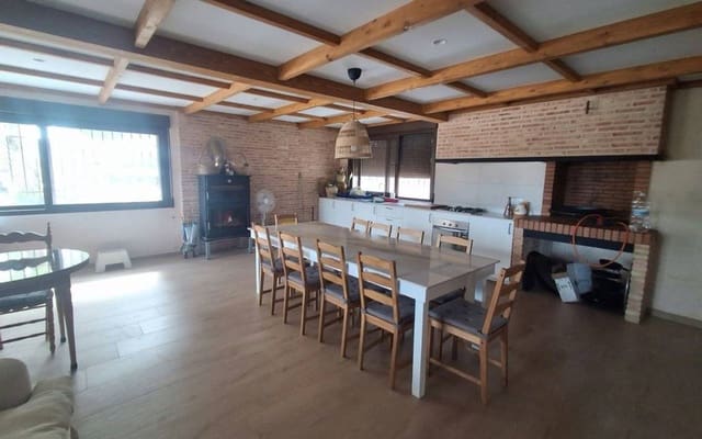7 quarto Moradia para venda em Sax com piscina garagem - 599 995 € (Ref: 10130610)